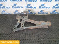 Кронштейн реактивной тяги левый